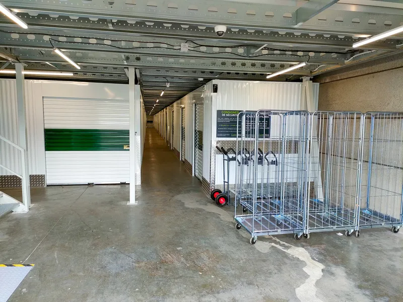 Entrée centre de stockage