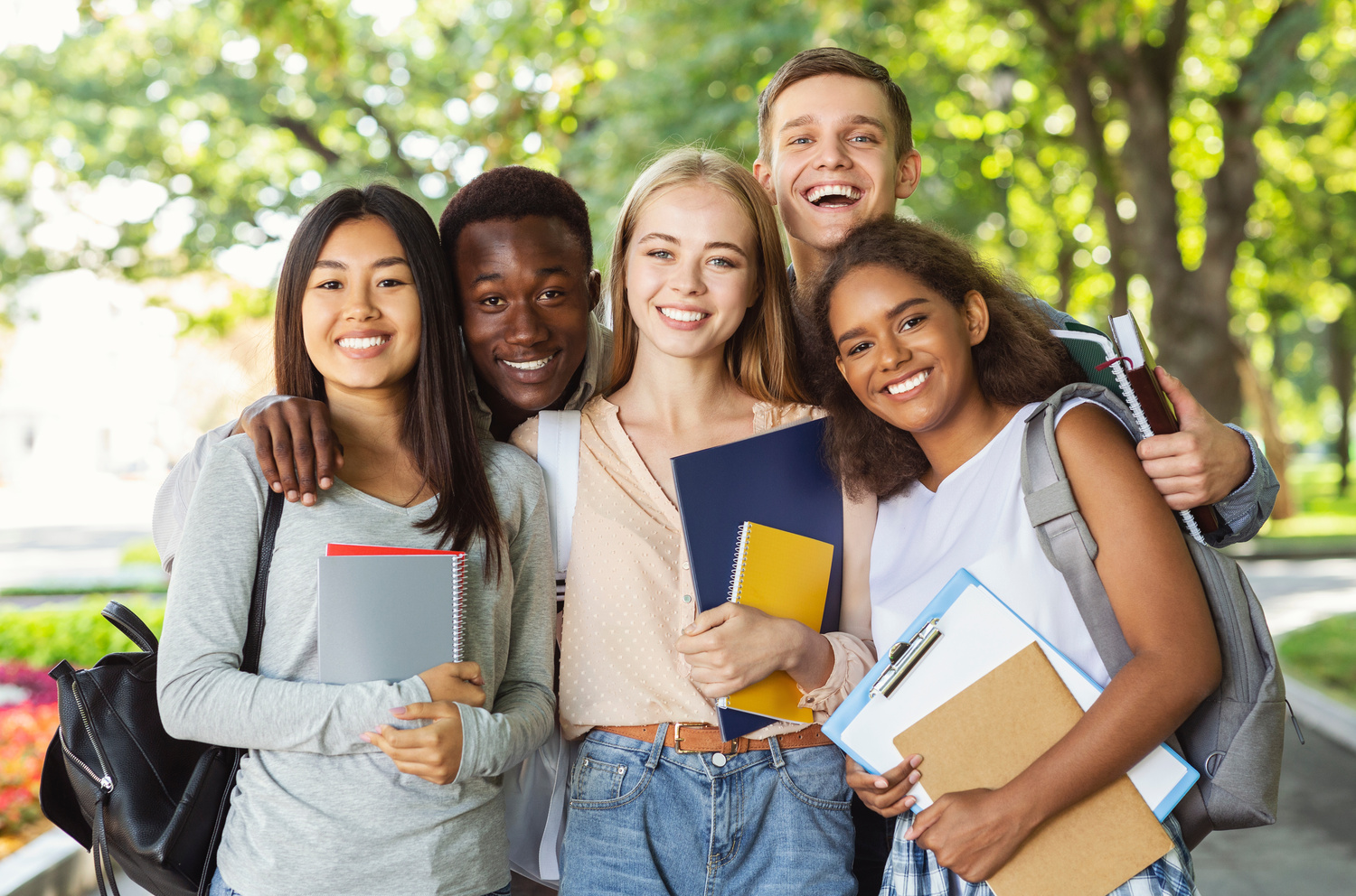 Partager un garde meuble entre étudiants quels avantages
